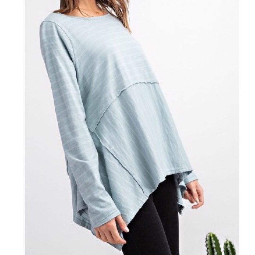 $ FIRM 🌷Blue Asymmetrical Pinstripe Tunic - Picture 3 of 4